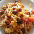 るうママk's cooksnap of when they made 簡単！トマトとたまごとしめじの炒め物.
