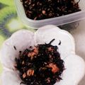るてぃす's cooksnap of when they made 塩鮭de鮭ひじきふりかけ.