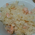 りなぁこ's cooksnap of when they made 簡単☆鮭ときのこのバター醤油炊き込みご飯.