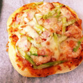 まひここ♡'s cooksnap of when they made とろ～り海老とアスパラの柔らかピザ。.
