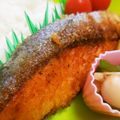 のりてぃｓｘ's cooksnap of when they made お弁当★甘塩鮭のマヨチーパン粉焼き.