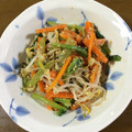早起きまま's cooksnap of when they made 小松菜ともやしと人参のゴマ和え.