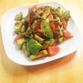 ねじまきどり０１０３'s cooksnap of when they made アボカドと舞茸のトマト炒め.