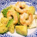 tama2012's cooksnap of when they made 簡単！エビとアボガドのガーリックソテー.