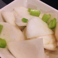 haruchiro's cooksnap of when they made 簡単おつまみ♪かぶの浅漬け.