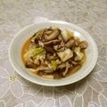 ＠迷子＠'s cooksnap of when they made キャベツときのこのいか塩辛バター炒め.