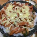 eiyu0818's cooksnap of when they made 冷蔵庫の余り物で！子供も大好き簡単ピザ丼.