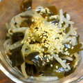 みんこまま's cooksnap of when they made ルクエでさっぱりもやしとわかめのナムル〜.