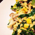 yuri827's cooksnap of when they made 小松菜としめじのたまご炒め.