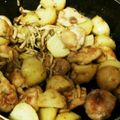 tomtosh's cooksnap of when they made 鶏もも肉&新じゃがのガリバタきのこ炒め.