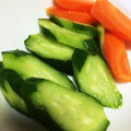 maxluke's cooksnap of when they made かつおだし風味のうまうま野菜の浅漬け.