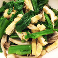 かえっくす's cooksnap of when they made つるむらさきと舞茸のおひたし.
