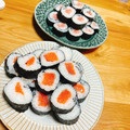 海理ママ's cooksnap of when they made 恵方巻☆サーモンだけの子供用巻き寿司.