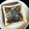 ＊なぁ＊'s cooksnap of when they made 簡単！うまい!!黒ゴマきなこトースト♬.