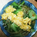 カシスリキュール's cooksnap of when they made もやしとチンゲン菜炒め半熟炒り卵をのせて.