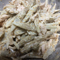 ぴろ３３'s cooksnap of when they made ごぼうと鶏胸肉の柚子胡椒マヨ和え.
