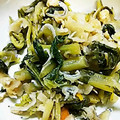 ユーロン's cooksnap of when they made 大根(蕪)の葉としらすの炒め煮.