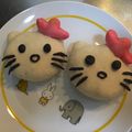 ラクラクダ's cooksnap of when they made キティちゃんパン.