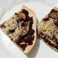 sakuration's cooksnap of when they made アメリカ　トルティーヤとサルサで夏のピザ.