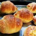 うさめろん's cooksnap of when they made じゅわっと美味しい☆塩バターパン.
