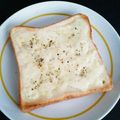 ＊なぁ＊'s cooksnap of when they made 簡単♪我が家のチーズトースト.