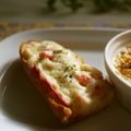 まろんかふぇ's cooksnap of when they made カニカマ・マヨピザ.