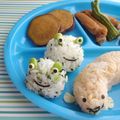 puniＫ's cooksnap of when they made カエルちゃんのデコ★おにぎり.