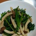 ☆tsukiko☆'s cooksnap of when they made しめじ＆ほうれん草のポン酢炒め.