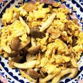 ぱりえってぃ's cooksnap of when they made 飯！しめじと卵のオイスターソース中華！.