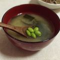 さやねぇ☆'s cooksnap of when they made 夏に✿枝豆とわかめのお味噌汁.