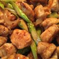 ☆かおりﾝｺﾞ☆'s cooksnap of when they made 鶏むね肉とアスパラの甘辛煮♡.