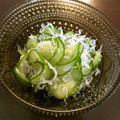 ☆Rokko☆'s cooksnap of when they made 簡単〜わかめと胡瓜としらすの酢の物〜.