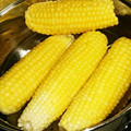 男の子4人のママもっち's cooksnap of when they made とうもろこしの塩蒸し.