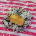 るらちゃん's cooksnap of when they made おにぎり☆中身は卵焼き.
