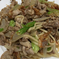 ぴょんきち☆☆'s cooksnap of when they made 簡単★桜海老とレタスの塩焼きうどん.