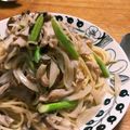 shokolat's cooksnap of when they made 舞茸とアスパラの簡単和風クリームパスタ.