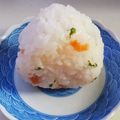 taako1552's cooksnap of when they made 大葉と梅の♪ さっぱり夏のおにぎり.