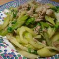 P-K23's cooksnap of when they made セロリと豚バラのオイスターソース炒め.