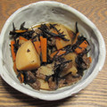 タクミンマン's cooksnap of when they made 和食の定番ひじき煮~☆じゃが芋入れたよ♪.