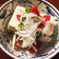 KAOKAO_AMK's cooksnap of when they made ☆簡単☆酢玉ねぎ のトマトと大葉の冷奴.