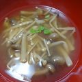 liniro111's cooksnap of when they made きのこ味噌玉スープ.