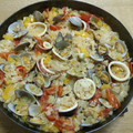 urabetch's cooksnap of when they made ♪イカとアサリで簡単自己流☆パエリア♪.