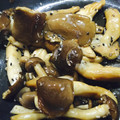 チチル's cooksnap of when they made ☆簡単♪しめじだけの胡麻和え☆.