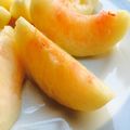 にゃーにゃーにゃお's cooksnap of when they made 我が家の 桃の むきかた.