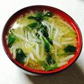 マリネ▽▲'s cooksnap of when they made もやしほうれん草の味噌汁.