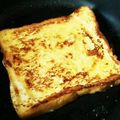 yuriyukiy's cooksnap of when they made 驚異がっつり浸透3分半のフレンチトースト.