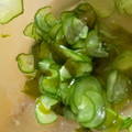 Tommny's cooksnap of when they made きゅうりとわかめとかにかまかに酢.