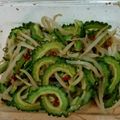 Pasccuchi's cooksnap of when they made レンジで簡単!!ゴーヤともやしのナムル.