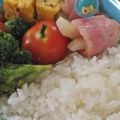 ゆけり３兄弟's cooksnap of when they made ミニトマトで姫りんご？！簡単＊キャラ弁♡.