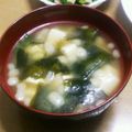 あ～ちゃんさ～ちゃん's cooksnap of when they made 我が家の味噌汁♡豆腐とわかめと揚げ玉.